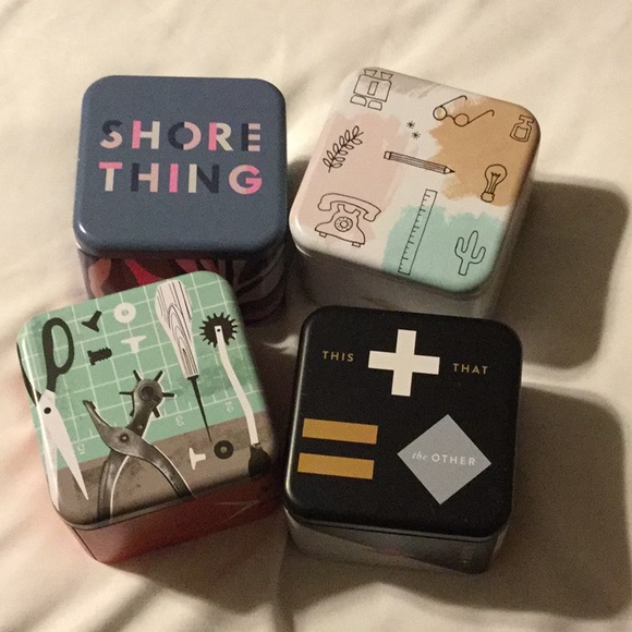 4 Fossil watch tins
